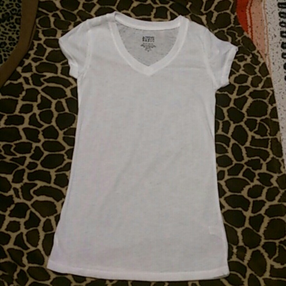White t-shirt