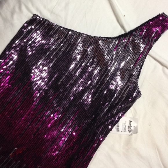 Dress - Picture 4 of 4