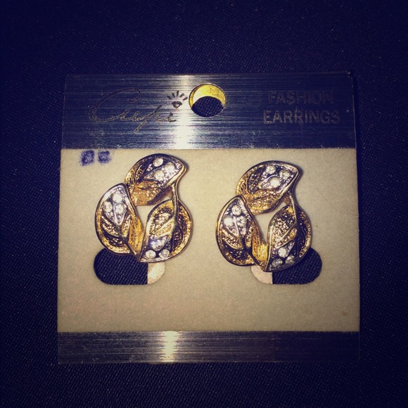 Jewelry - Ear rings Jewelry - Ear rings