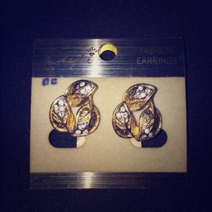 Jewelry - Ear rings Jewelry - Ear rings