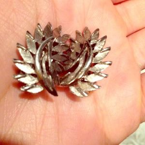 Silver vintage clip on earrings