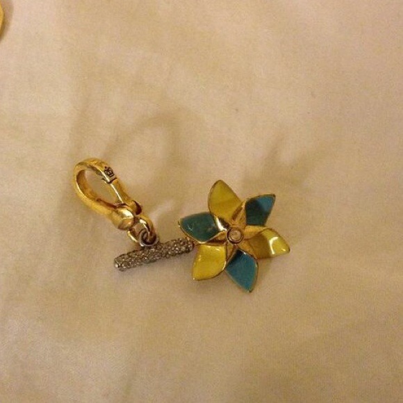 Juicy couture pinwheel charm