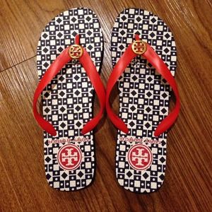 TORY BURCH SANDALS SIZE L (7-8)