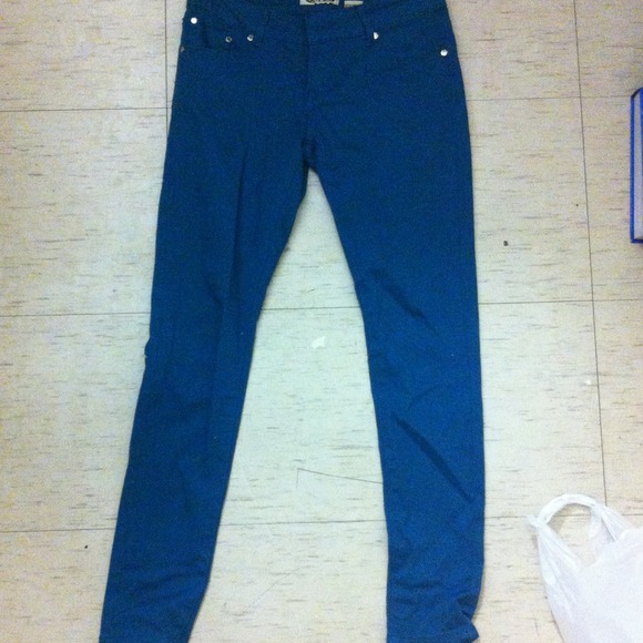 Skinny jeans