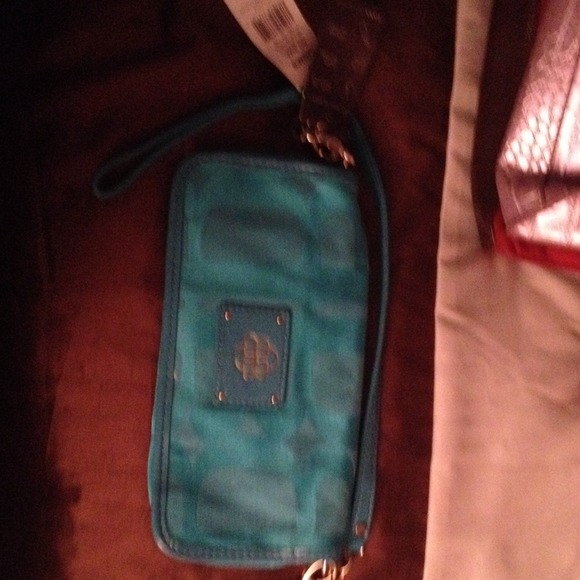 Dana buchman by kohls turquoise clutch nwts