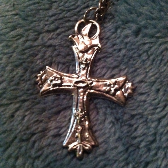 Cross Necklace - Picture 2 of 2
