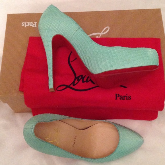 🚫🚫SOLD🚫🚫Christian Louboutin Rolando Python - Picture 4 of 4