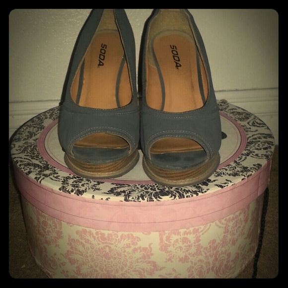 Grey Wedges - Picture 1 of 2