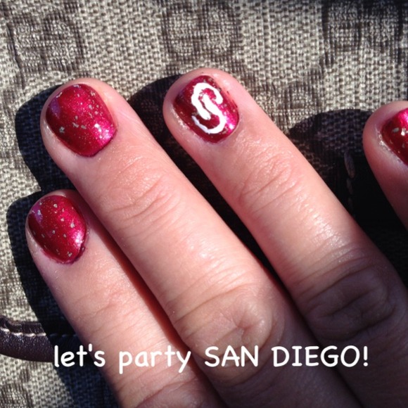 Poshmark turned 2! 12/6/13