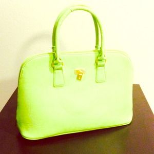 Women Round Shape Tote Shoulder Bag in Green