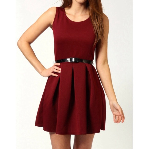 ❌SOLD❌on blog Pleated Burgundy Maroon Skater Dress