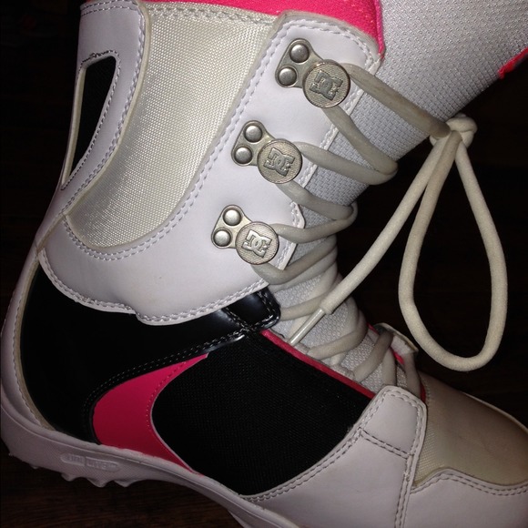 ❗️SOLD❗️DC snowboard boot! - Picture 4 of 4
