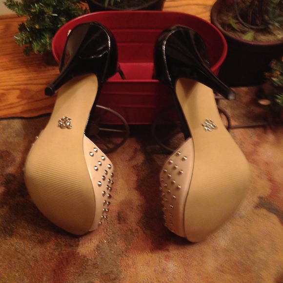 SOLD Rock& republic new - Picture 3 of 3