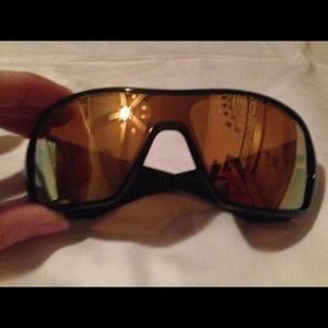 Oakley Shawn White Offshoot w/24 K gold lense