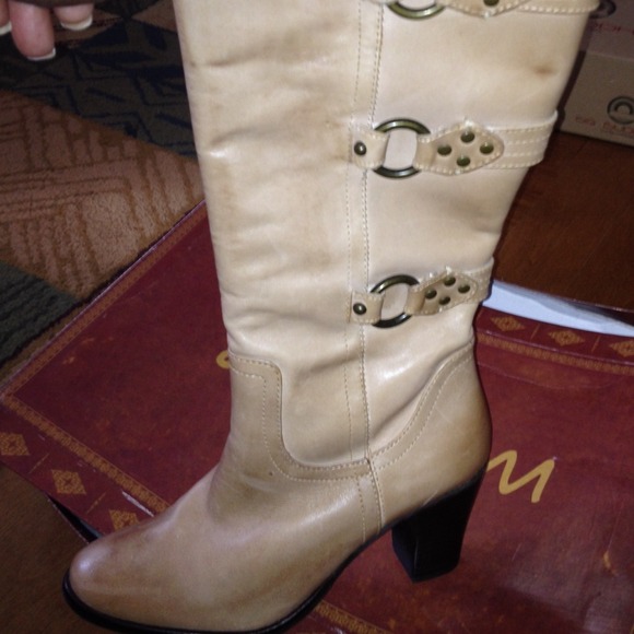 Ladies tall boots