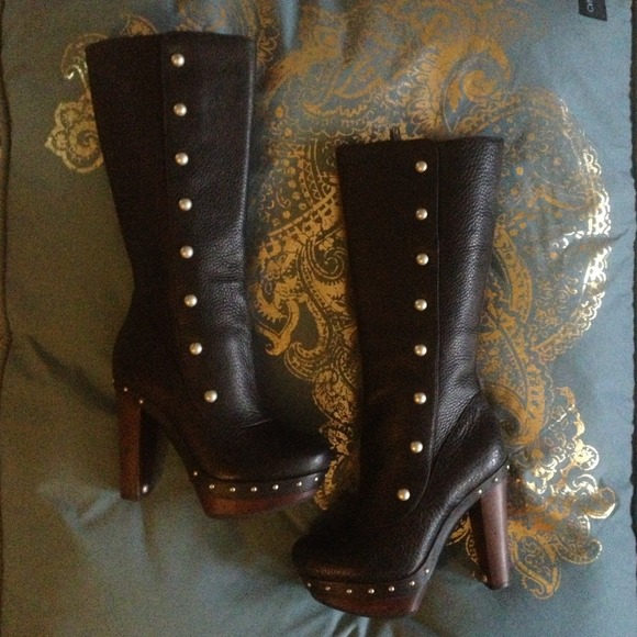 🌺SOLD🌺 Brand New Without Tags Ugg Boots!!!