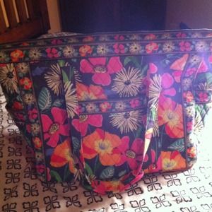 Vera Bradley bag an Betsy Johnson ring