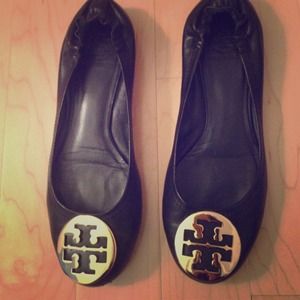 Tory Burch Black and Gold Reva Flats, size 8