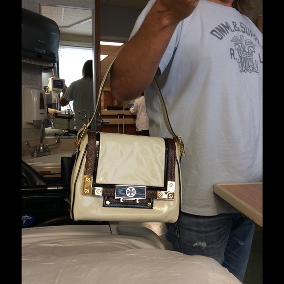 ๐ WHAT ๐ - Picture 3 of 4