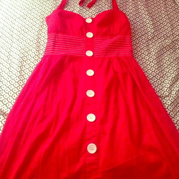 Red Button Halter Dreas
