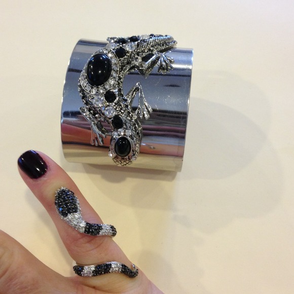 Bundle 💕 Gecko Cuff with a snake Ring
