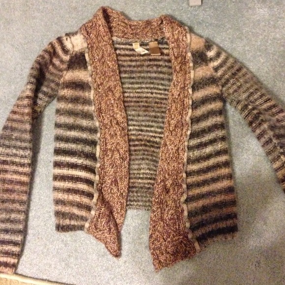 BKE sweater