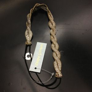 Deepa Gurnani hand made head band worn by celebs!