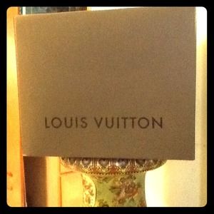 LOUIS VUITTON EXTRA LARGE GIFT BOX