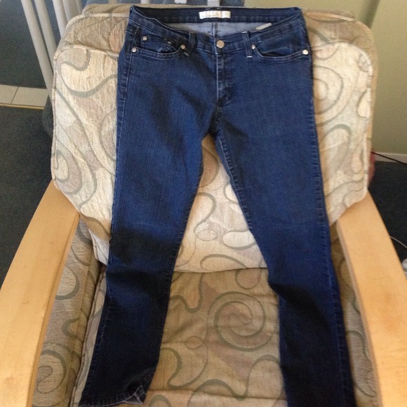 Blue Jeans gently warn