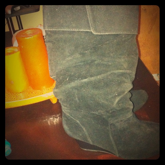 Wedge boots