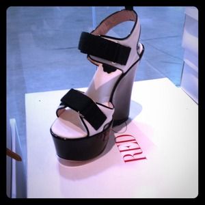 Valentino wedges