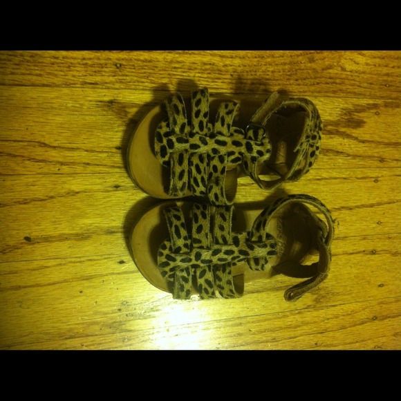 Zara baby leopard sandals
