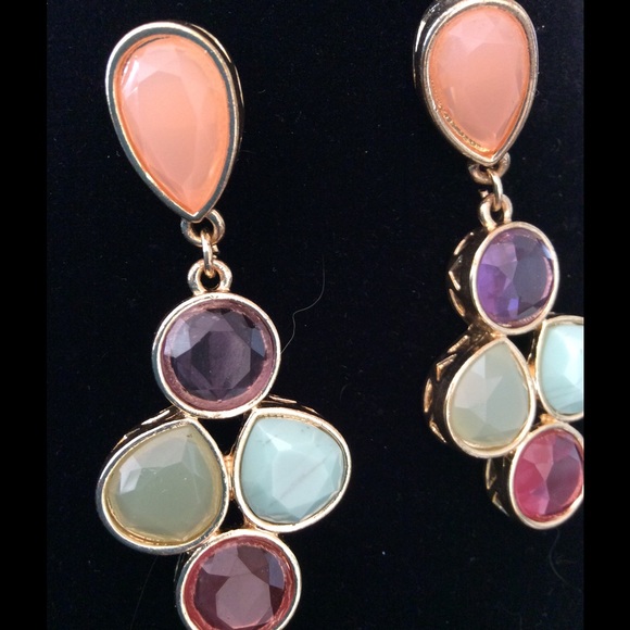 Elegant drop earrings. - Picture 2 of 4