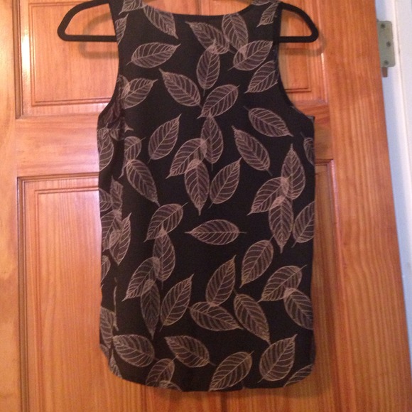 Top - Picture 2 of 3