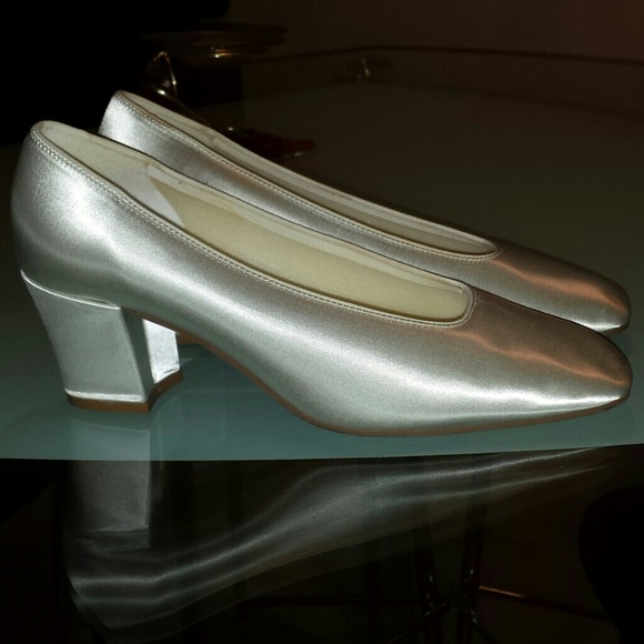 Satin dress shoes