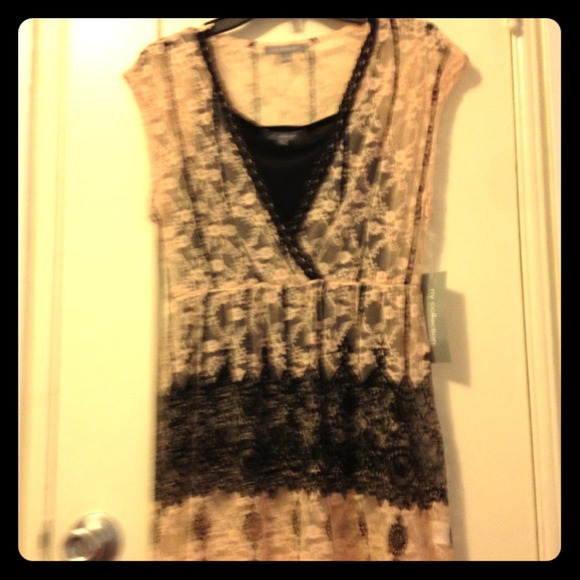 $$REDUCED Black and Beige Lace Blouse