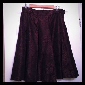 Beautiful pleated pattern Hugo Boss skirt.