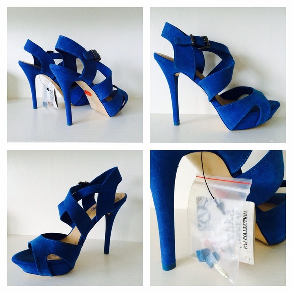 Suede-like heeled sandal in cobalt blue, size 8