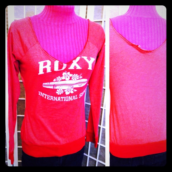 👛SOLD2 @King25👛 ROXY L/S V-front Surf Top