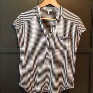🚫SOLD in Bundle🚫Splendid Navy Striped Top