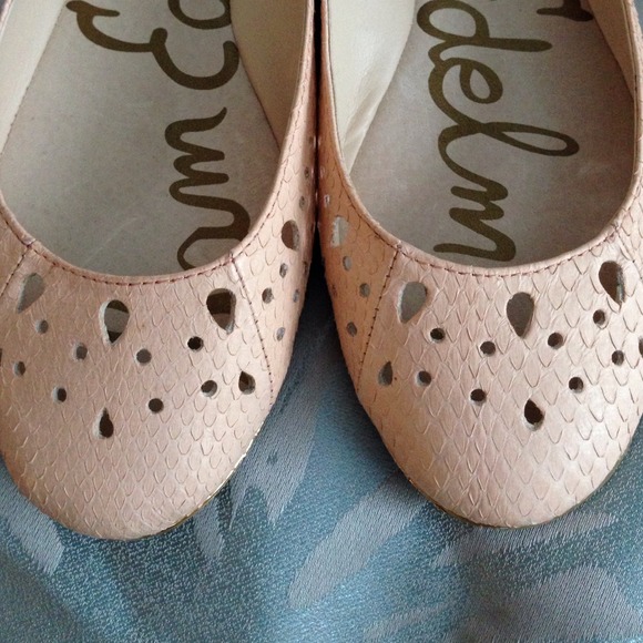 ๐SOLD๐ Beautiful Sam Edelman leather flats. - Picture 4 of 4
