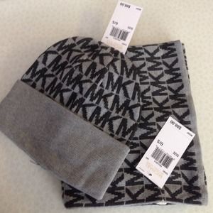 Reduced! Michael kors hat and scarf set