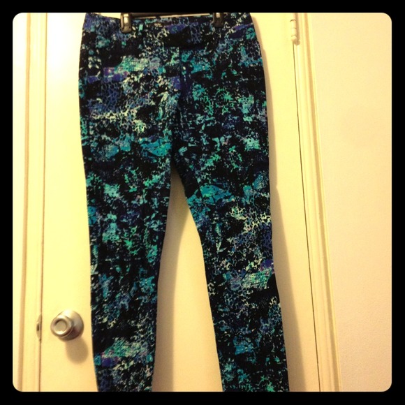 Vibrant Patterned Blue Stretch Pants
