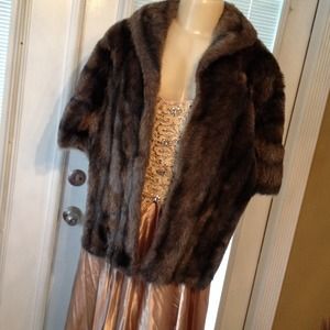 Regina a Glenara fox fur