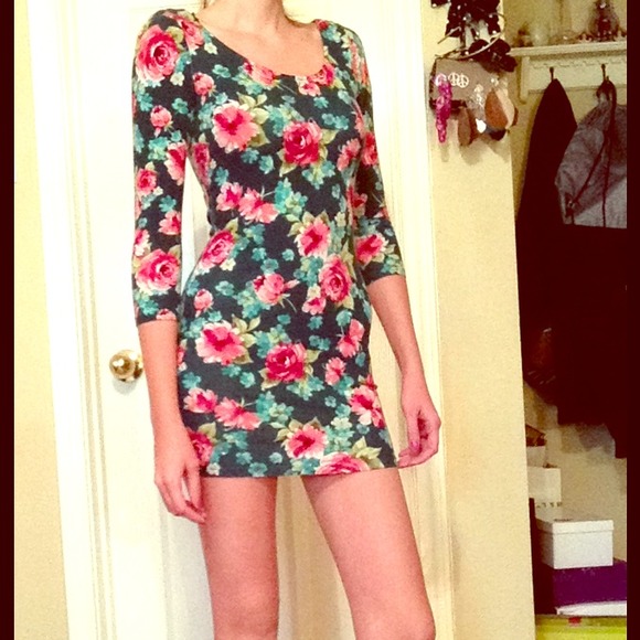 Forever 21 Floral Bodycon Dress