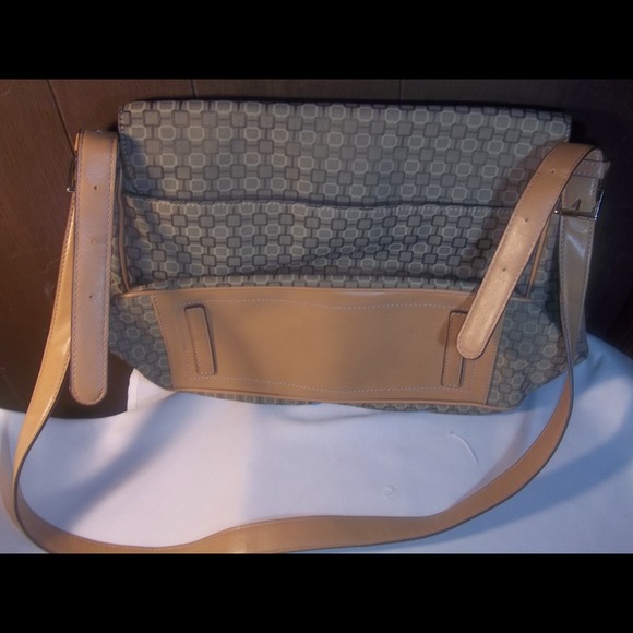 Handbag - Picture 4 of 4