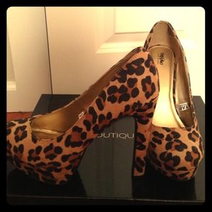 Cheetah heals size 8... 20$