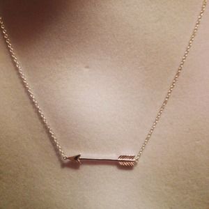 Arrow necklace