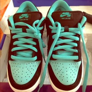 Jade Nike SB size boys 6