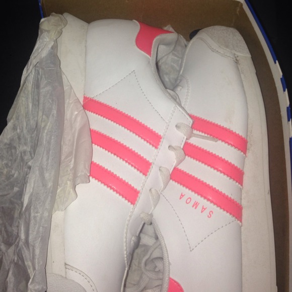 Adidda Samoa size 6.5 - Picture 1 of 2